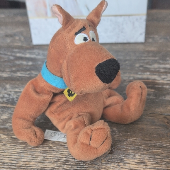 Cartoon Network Other - Vintage 90's Y2K Cartoon Network Scooby-Doo Plush Dog